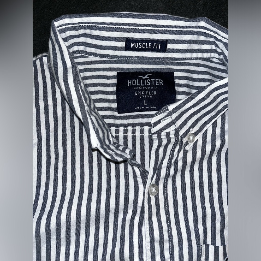 Hollister shirt